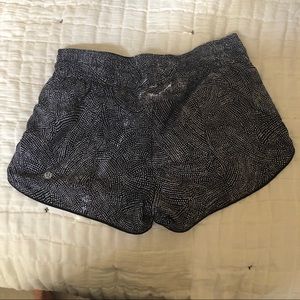 Reversible Lululemon shorts size 10